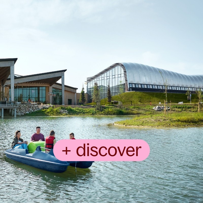 Discover the water sports opportunities on our lakes