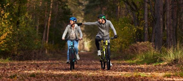 Couple à vélo