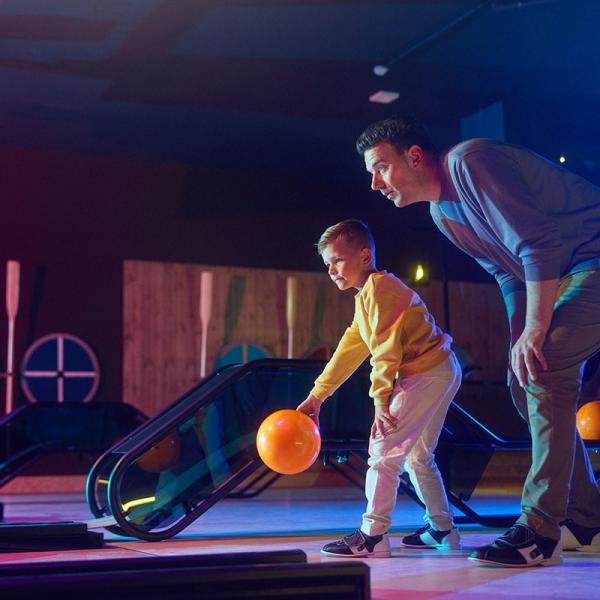 Strike, spare ou juste pour le fun - jouez au bowling !