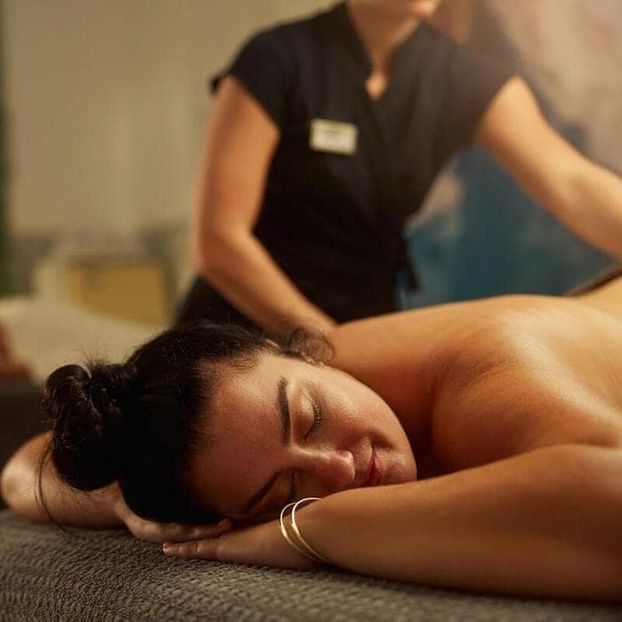 Ervaar pure ontspanning met sauna’s en massages in de Deep Nature Spa