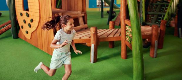Indoor & outdoor play worlds, farms and entertainment